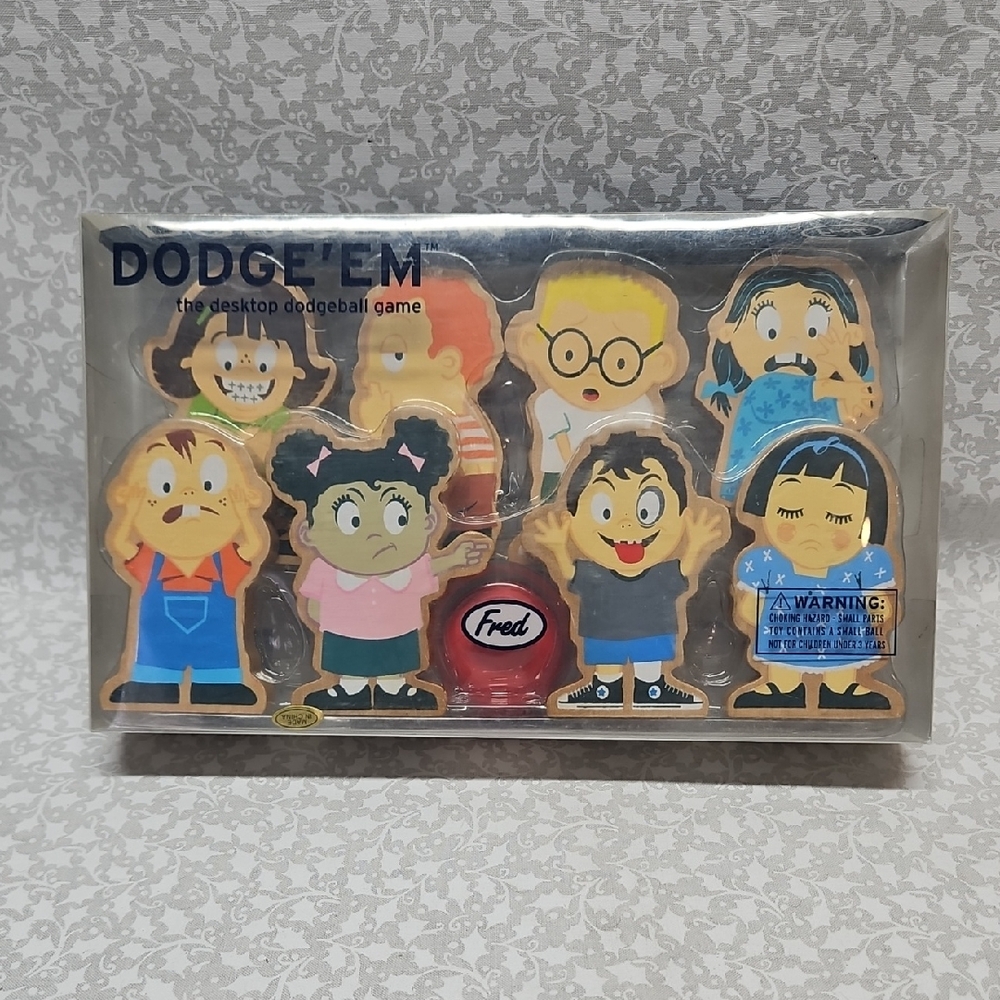 Dodge'em the desktop dodge ball game Fred